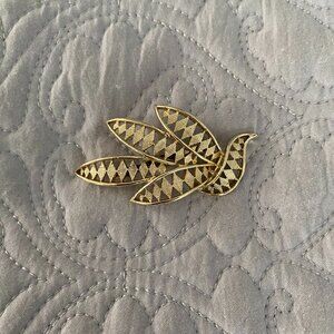 Vintage Gold tone Bird Pin
